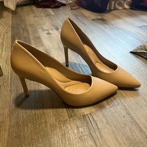 Antonio Melani nude heels